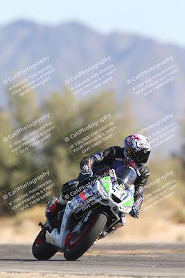 media/Nov-02-2025-CVMA (Sun) [[337aff29ab]]/Race 8-Formula Lightweight Twins Shootout/